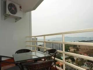 For sale 3 ベッドルーム condo in Bang Lamung, Chonburi