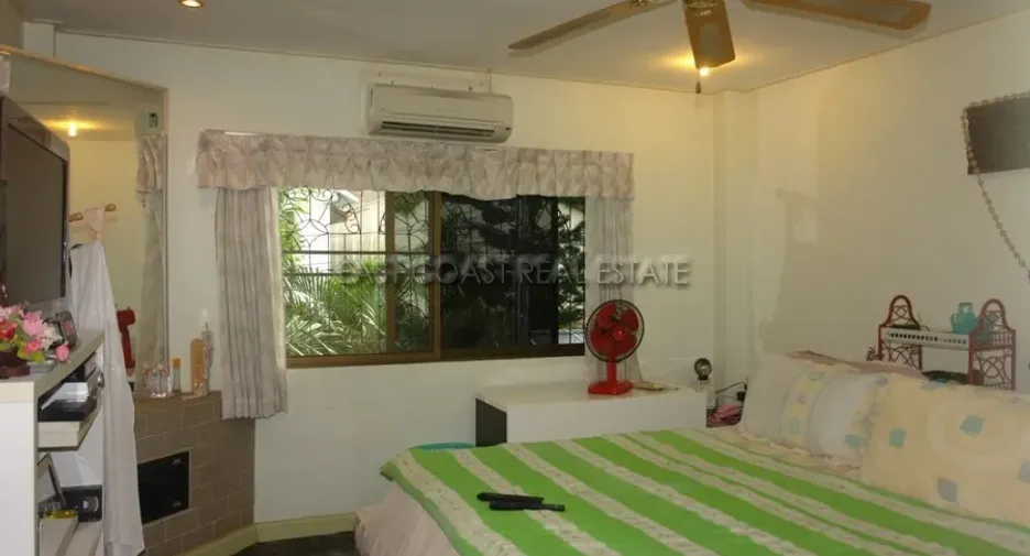 For rent and for sale 4 bedrooms house in Bang Lamung, Chonburi