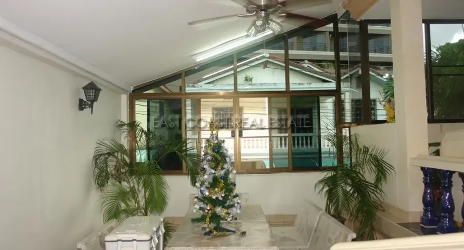 For rent and for sale 4 bedrooms house in Bang Lamung, Chonburi