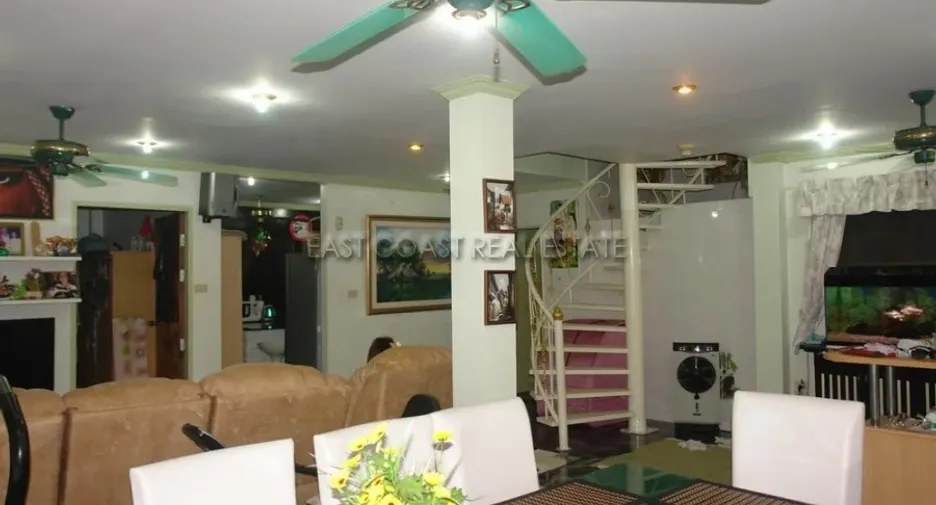 For rent and for sale 4 bedrooms house in Bang Lamung, Chonburi