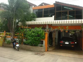 For rent and for sale 4 bedrooms house in Bang Lamung, Chonburi