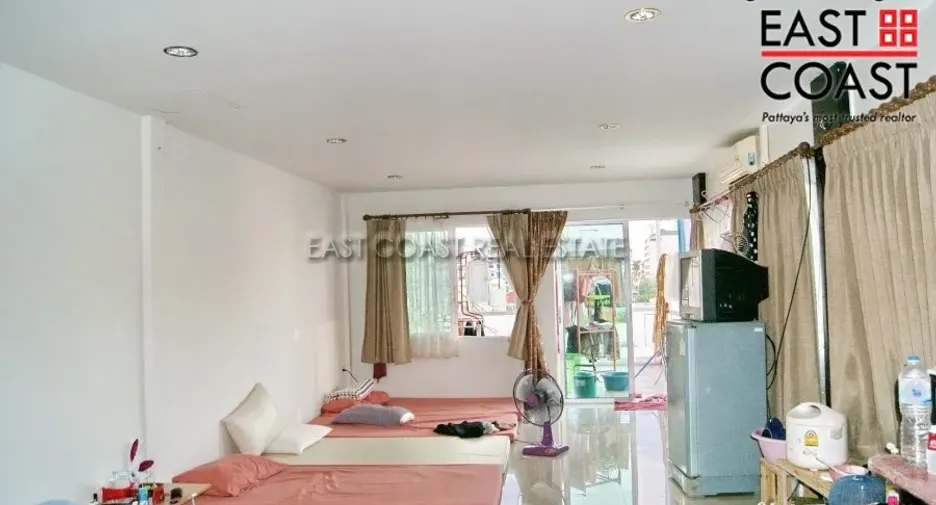 For rent そして for sale retail Space in Bang Lamung, Chonburi