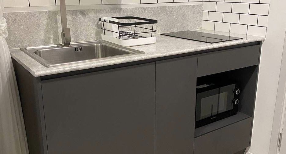 Condo en alquiler de 1 habitaciones en Huai Khwang, Bangkok