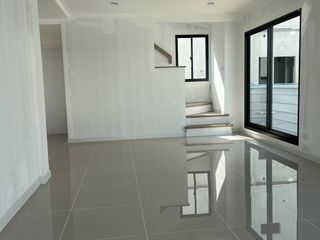 For sale 4 bedrooms house in Mueang Samut Prakan, Samut Prakan