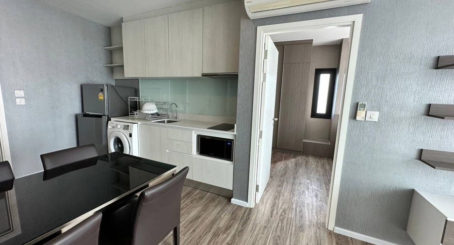 For sale and for rent 2 bedrooms condo in Si Racha, Chonburi
