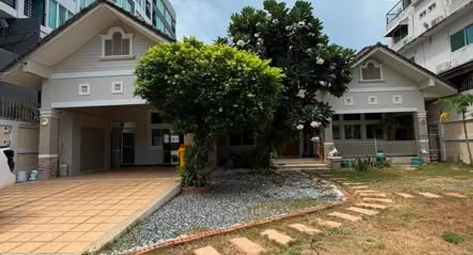 Villa en venta de 4 habitaciones en Bang Lamung, Chonburi