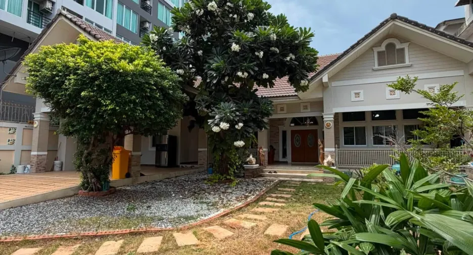 Villa en venta de 4 habitaciones en Bang Lamung, Chonburi