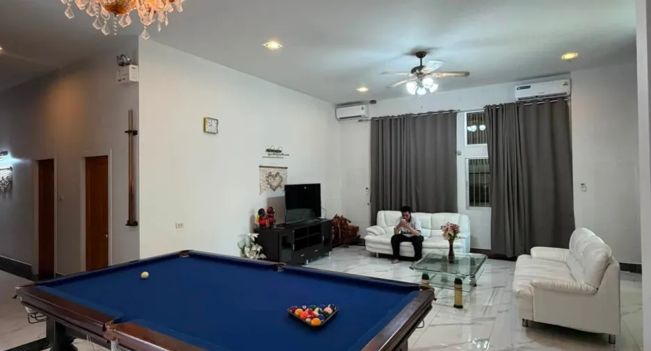 Villa en venta de 4 habitaciones en Bang Lamung, Chonburi