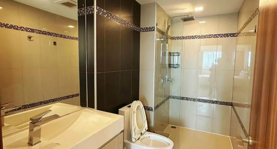 For sale 2 bedrooms condo in Jomtien, Pattaya