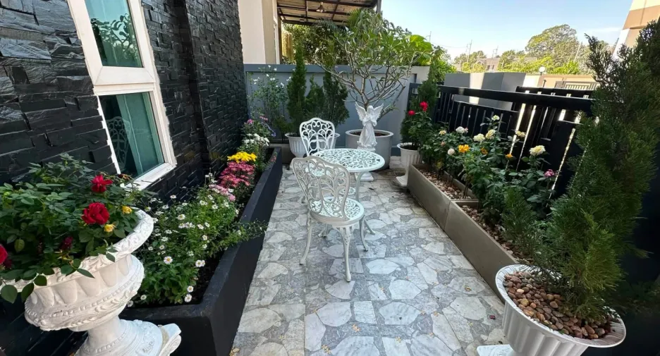 For rent 4 bedrooms house in Bang Lamung, Chonburi