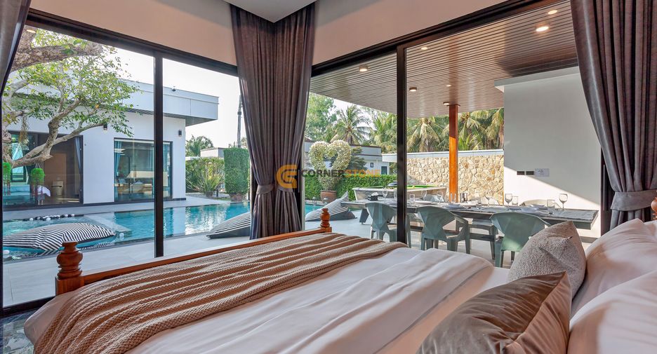 For rent 5 bedrooms house in Huay Yai, Pattaya