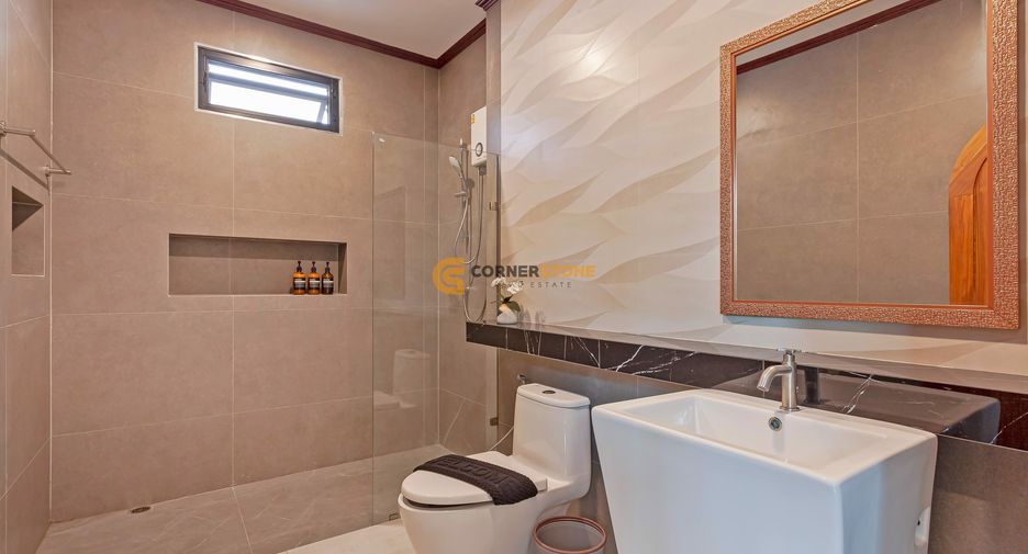 For rent 5 bedrooms house in Huay Yai, Pattaya
