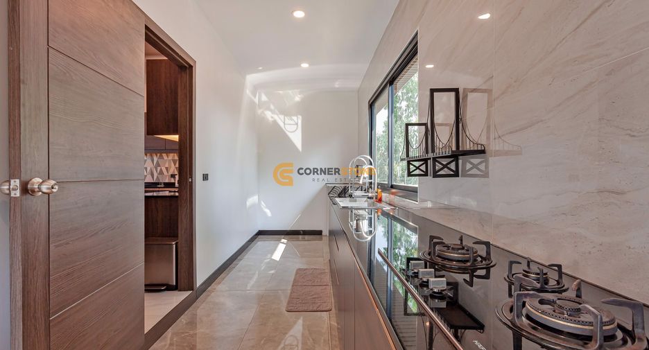 For rent 5 bedrooms house in Huay Yai, Pattaya