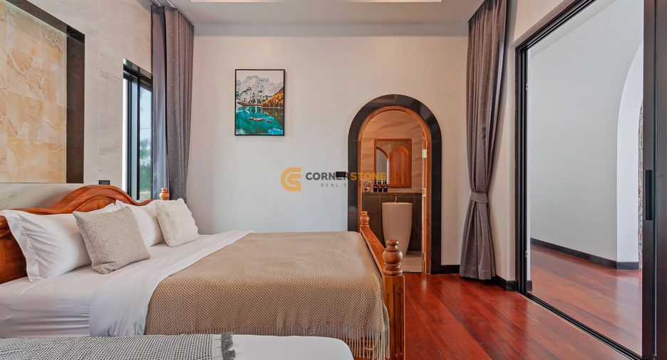For rent 5 bedrooms house in Huay Yai, Pattaya