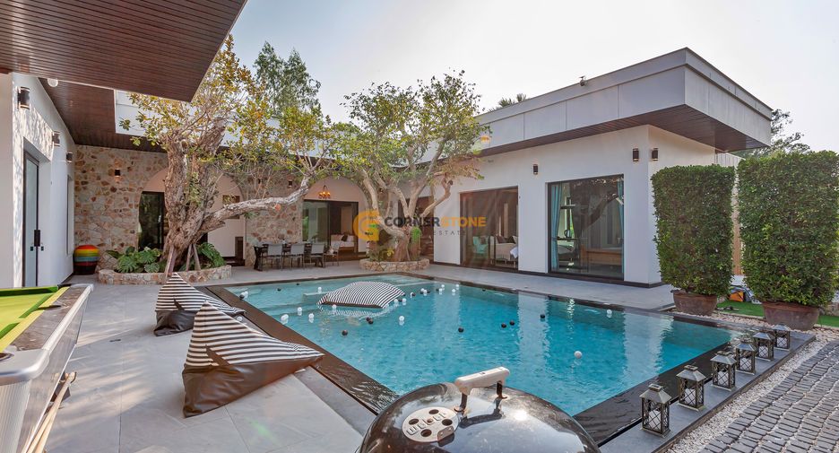 For rent 5 bedrooms house in Huay Yai, Pattaya
