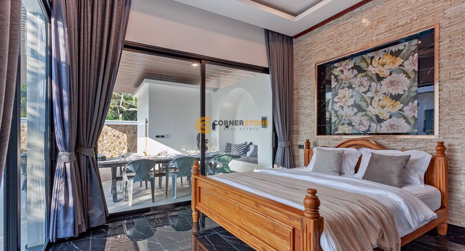 For rent 5 bedrooms house in Huay Yai, Pattaya