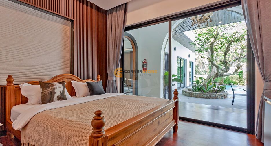 For rent 5 bedrooms house in Huay Yai, Pattaya
