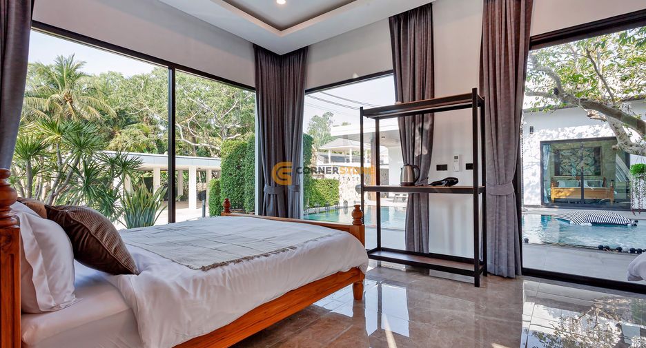 For rent 5 bedrooms house in Huay Yai, Pattaya