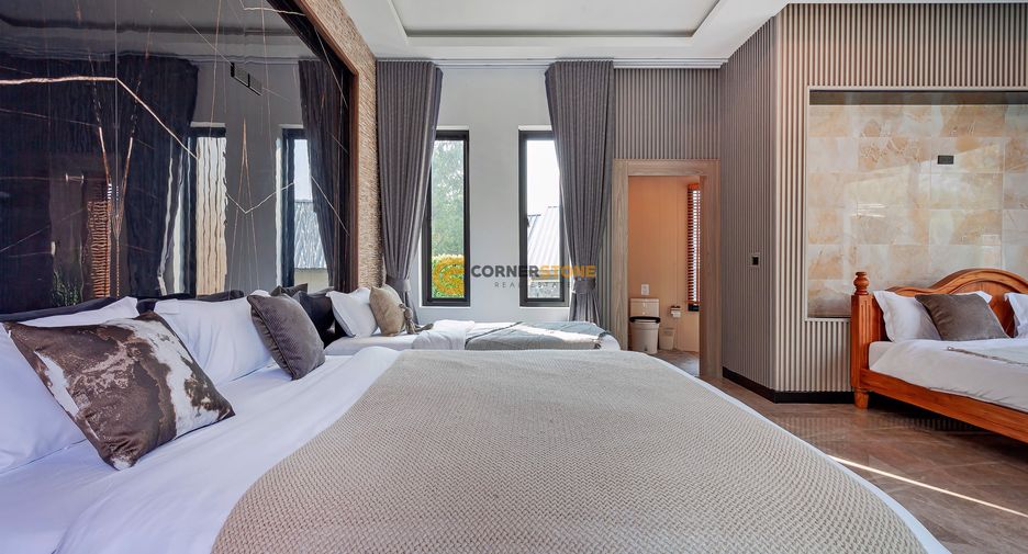 For rent 5 bedrooms house in Huay Yai, Pattaya