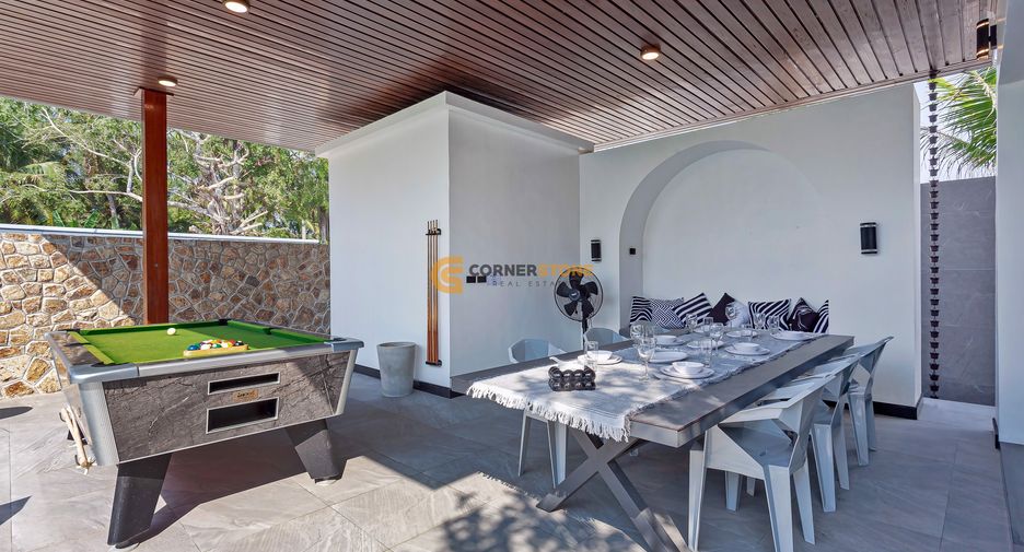 For rent 5 bedrooms house in Huay Yai, Pattaya