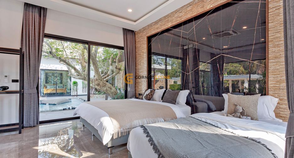 For rent 5 bedrooms house in Huay Yai, Pattaya