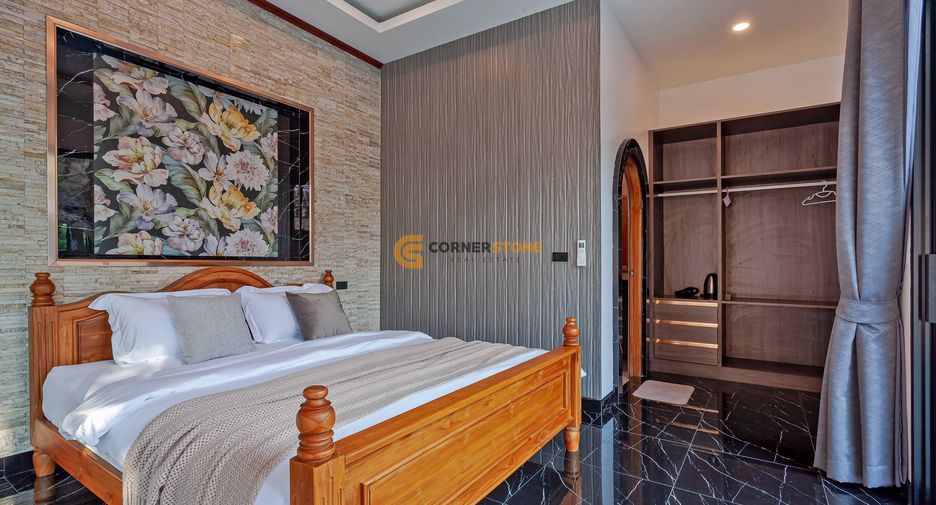 For rent 5 bedrooms house in Huay Yai, Pattaya