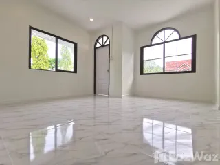Reihenhaus zum Kauf mit 3 Zimmer in Khlong Sam Wa, Bangkok