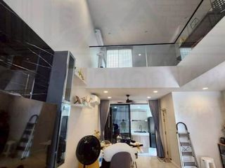 Casa adosada en alquiler y en venta de 3 habitaciones en Yan Nawa, Bangkok