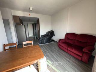 Wohnung zur Miete mit 2 Zimmer in Bang Rak, Bangkok