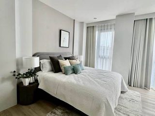 For rent 3 ベッドルーム condo in Huai Khwang, Bangkok