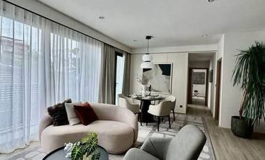 For rent 3 bedrooms condo in Huai Khwang, Bangkok