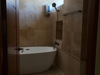 For rent 3 bedrooms condo in Bang Rak, Bangkok