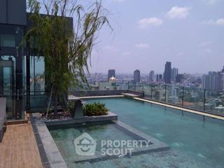 À vendre 2 chambres condo à Watthana, Bangkok