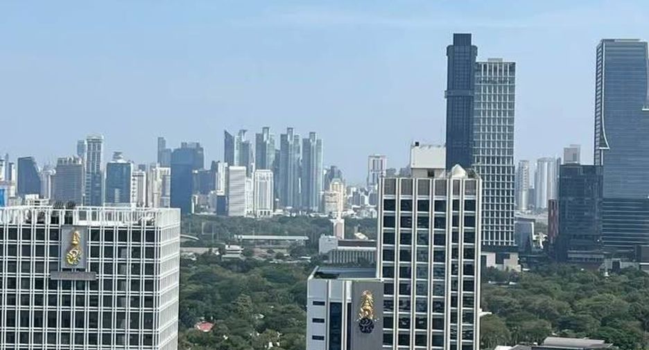 À vendre 2 chambres condo à Bang Rak, Bangkok