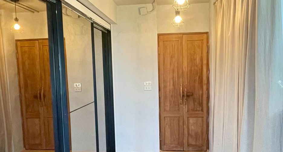 For sale 1 bed condo in Yan Nawa, Bangkok