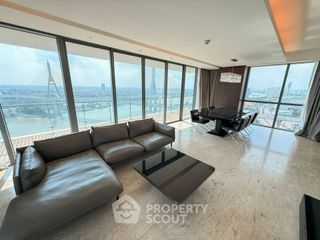 For sale 3 ベッドルーム condo in Yan Nawa, Bangkok