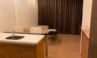 Продажа 1 кровать кондо в Пхра Кханонг, Бангкок