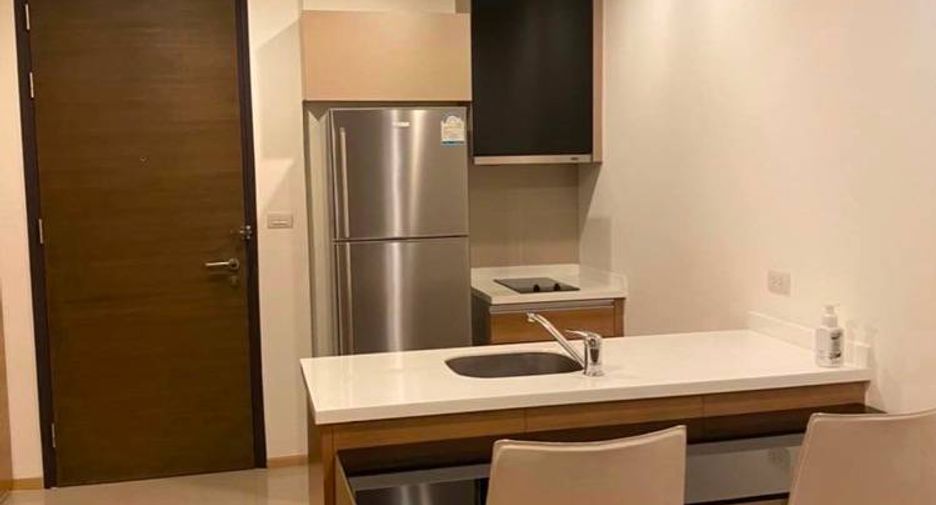 Продажа 1 кровать кондо в Пхра Кханонг, Бангкок