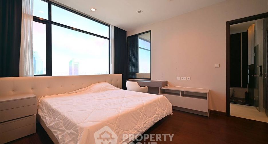 À vendre 2 chambres condo à Huai Khwang, Bangkok