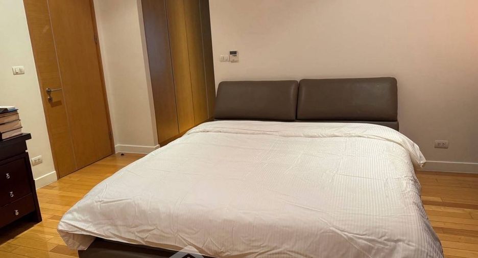For rent and for sale 3 bedrooms condo in Khlong Toei, Bangkok