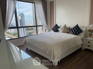 Condo en venta de 2 habitaciones en Phra Khanong, Bangkok