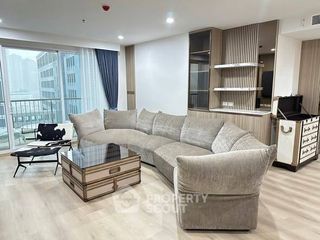 À vendre 2 chambres condo à Yan Nawa, Bangkok