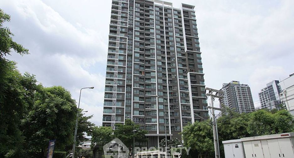 For sale 1 bed condo in Huai Khwang, Bangkok