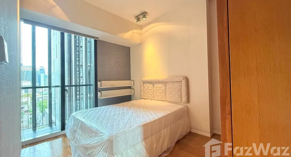 For rent 2 bedrooms condo in Sathon, Bangkok