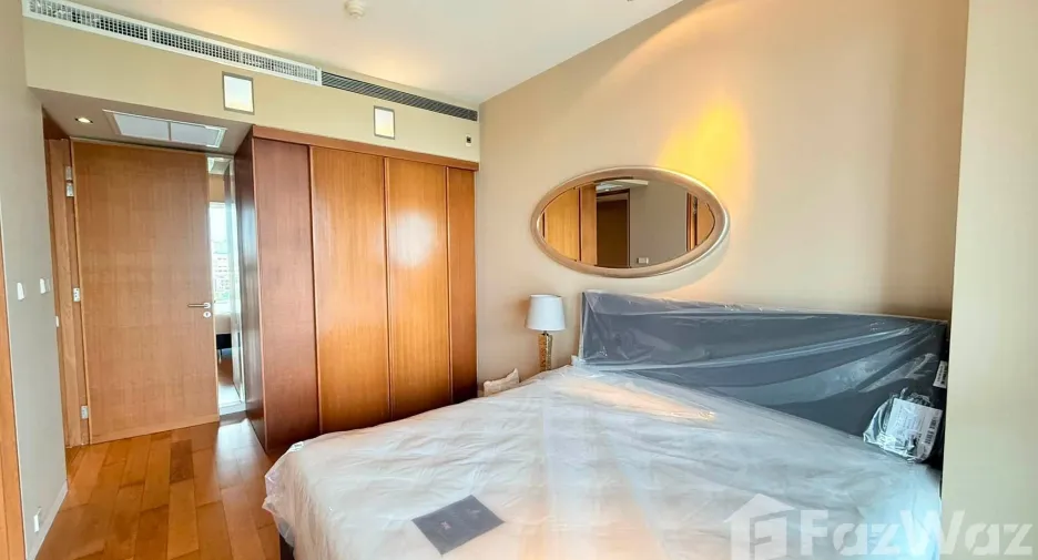 For rent 2 bedrooms condo in Sathon, Bangkok