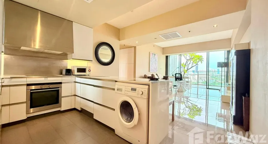For rent 2 bedrooms condo in Sathon, Bangkok