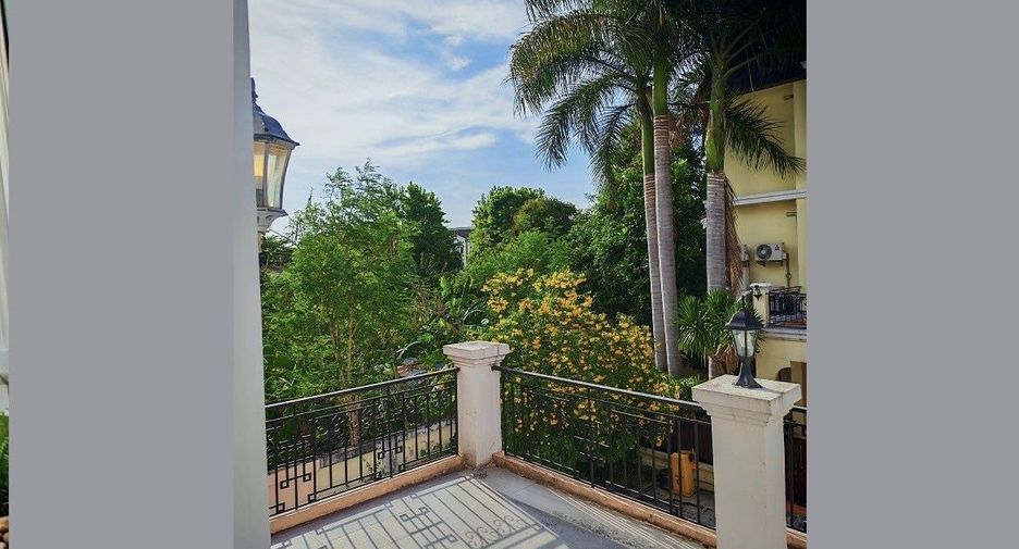 Casa en alquiler de 4 habitaciones en Phasi Charoen, Bangkok