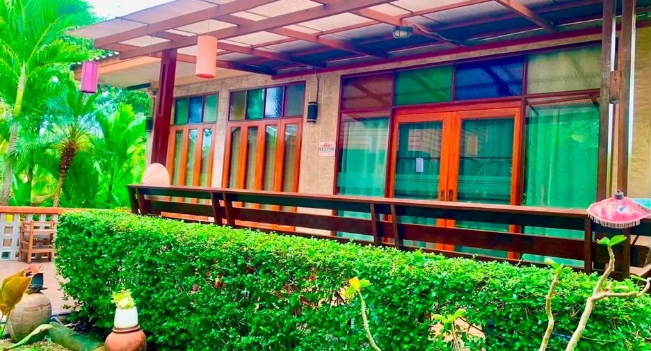 For rent 3 bedrooms house in Saraphi, Chiang Mai