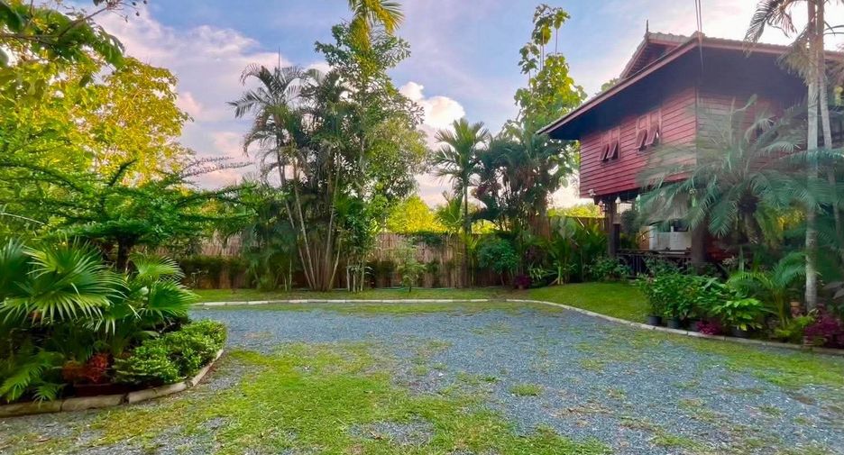 For rent 3 bedrooms house in Saraphi, Chiang Mai