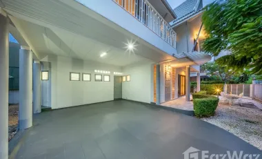 For rent 3 bedrooms villa in Sathon, Bangkok
